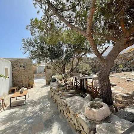 Little White House Philirismykonos アパート アノ・メラ