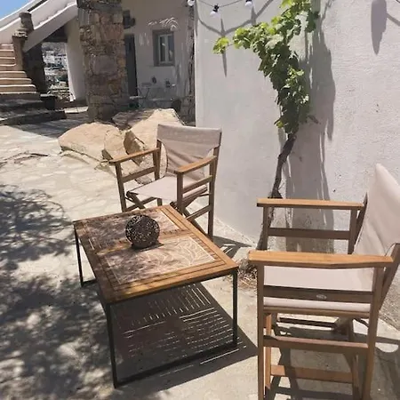 Little White House Philirismykonos アパート